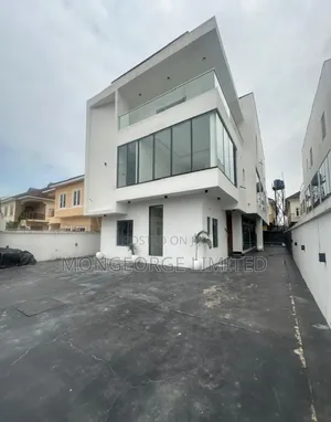 5bdrm Duplex in Lekki Phase 1 for sale