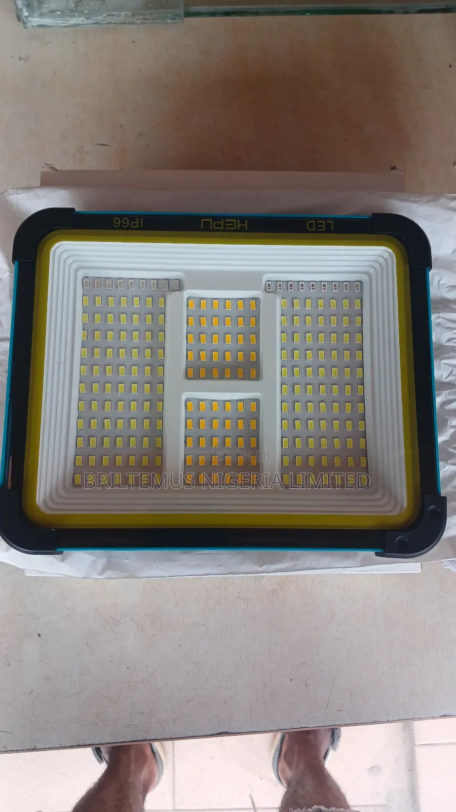 Hepu Portable Solar Work Light 150w