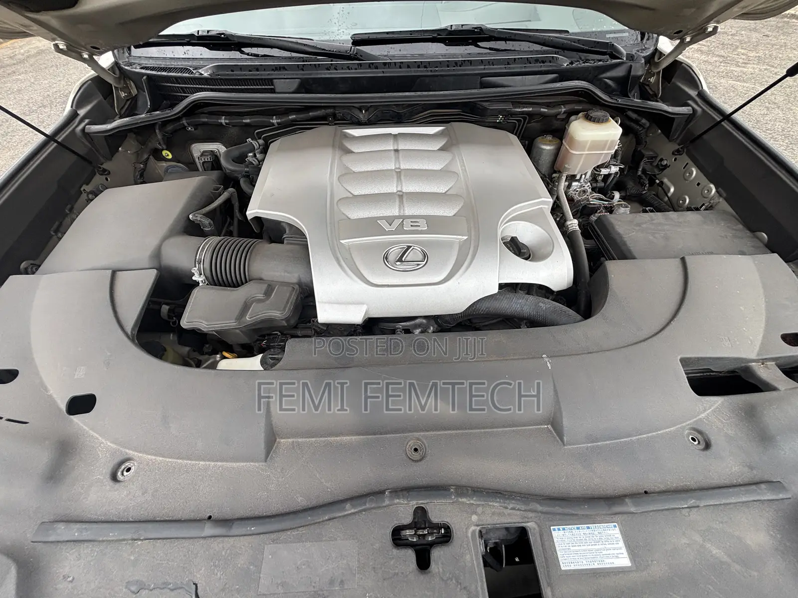 Lexus LX 2016 Gold
