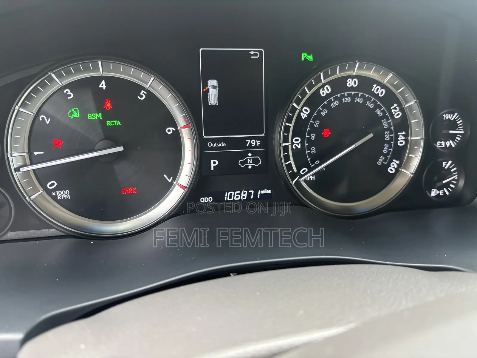 Lexus LX 2016 Gold