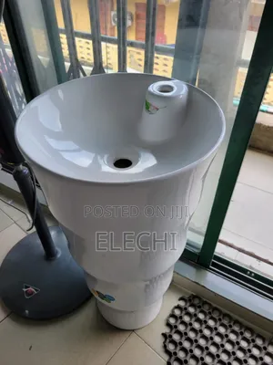 Standing Washing Hands Basin