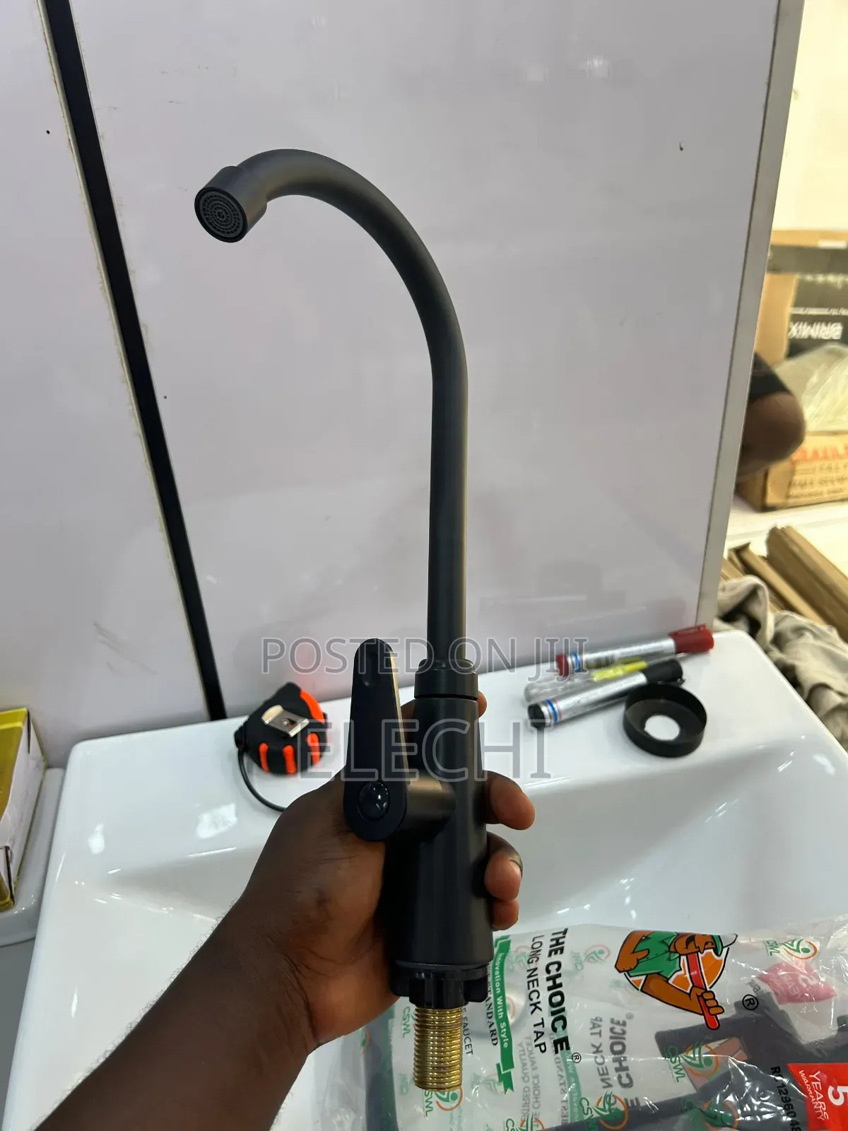 Kitchen Sink Black Tap