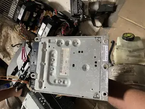 Mercedes Benz Amplifier C300 /GLK