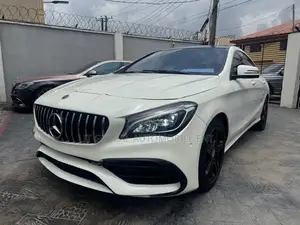 Mercedes-Benz CLA-Class CLA 250 4MATIC Sedan 2014 White