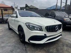 Mercedes-Benz CLA-Class CLA 250 4MATIC Sedan 2014 White