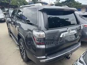 Toyota 4-Runner 2015