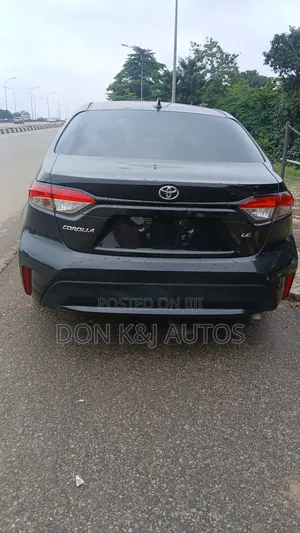 Toyota Corolla LE 2020 Black