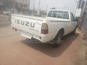 New Isuzu D-MAX 2022 White