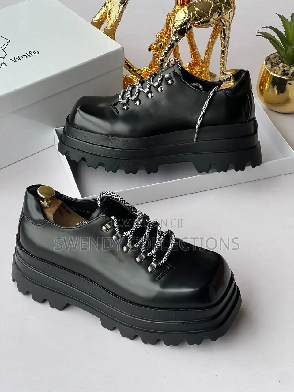 High Quality Black Leather Boots