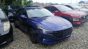 Hyundai Elantra SE 2021 Blue