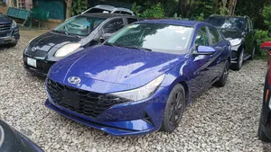 Hyundai Elantra SE 2021 Blue