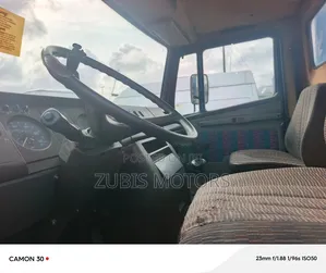 Mercedes 711d 
Diesel Engine Truck
6 Tire