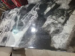 High-Quality Luxury Marble Table