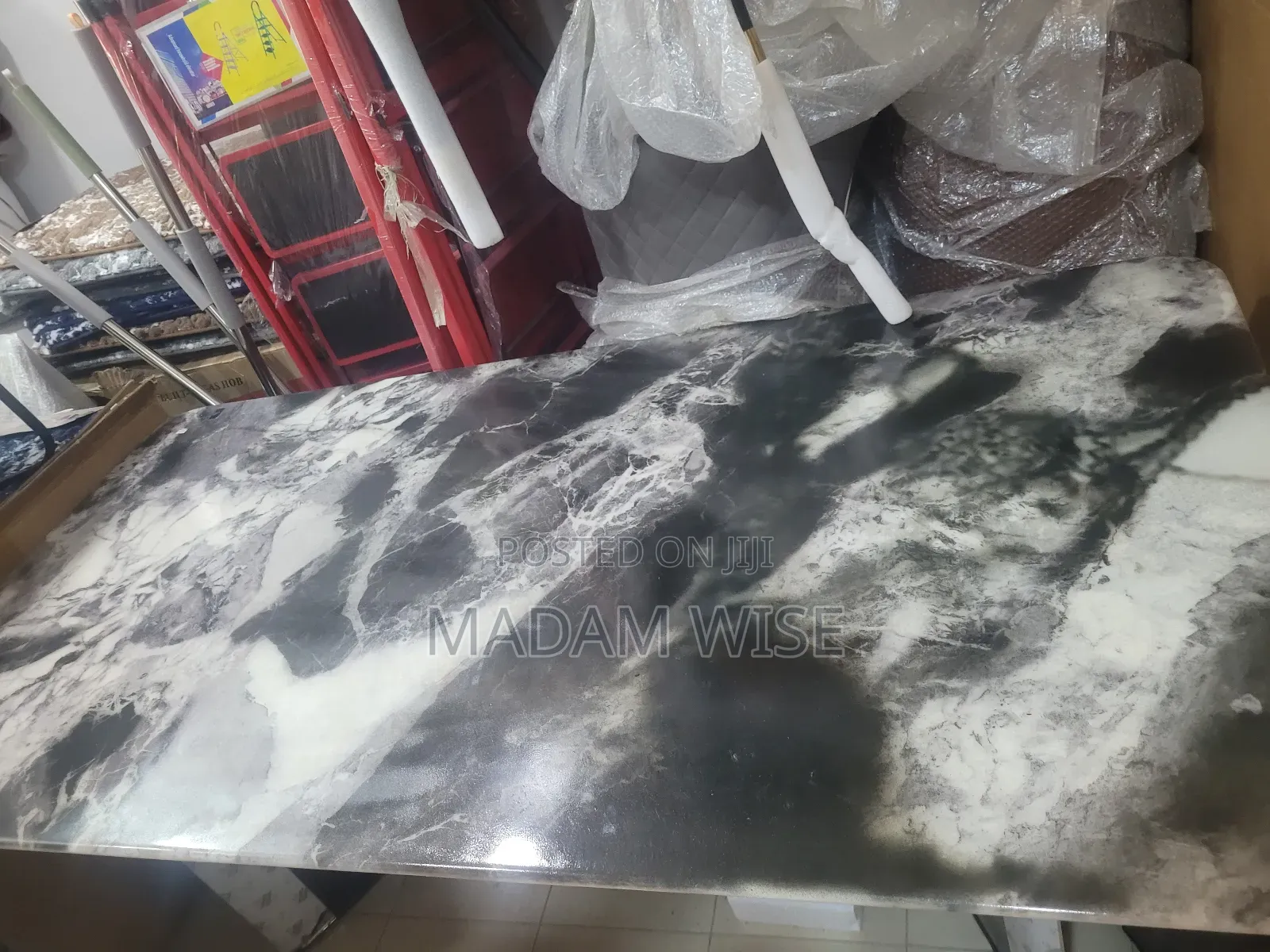 High-Quality Luxury Marble Table