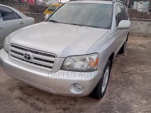 Toyota Highlander 2005 Silver