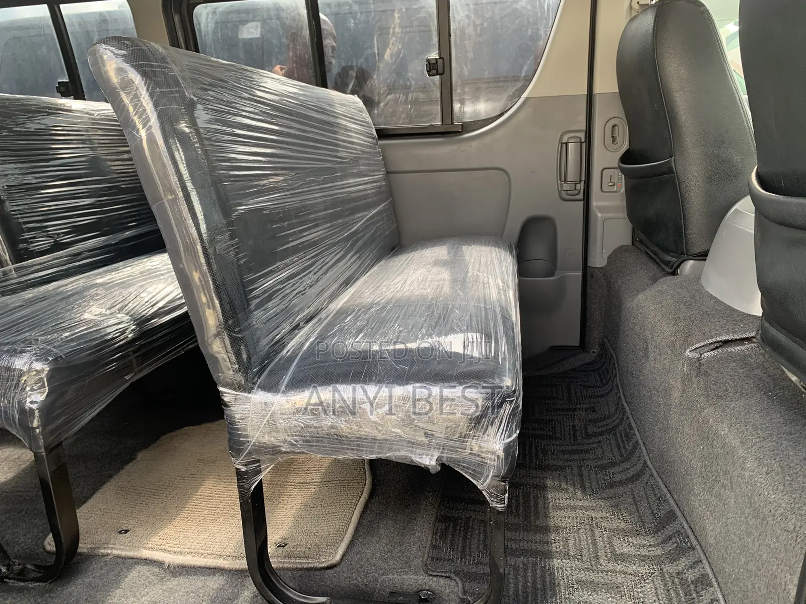 Toyota HiAce 2012 Black