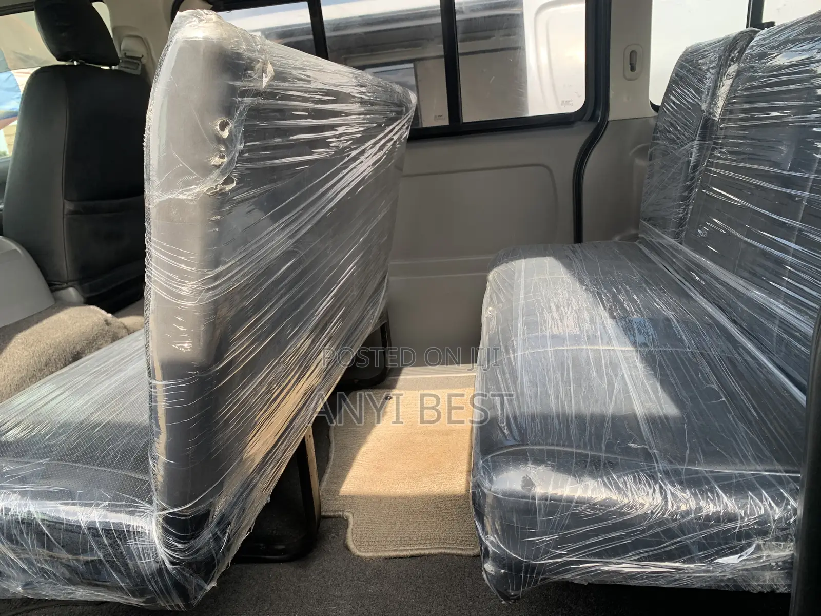 Toyota HiAce 2012 Black
