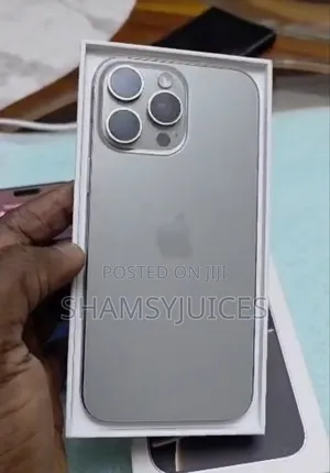 Apple iPhone 16 Pro Max 1 TB White