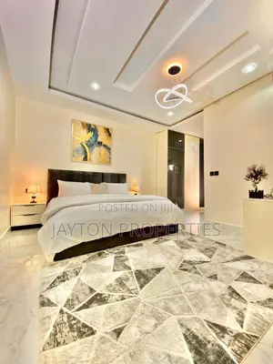 2 Units of 4bedroom Party Apartment