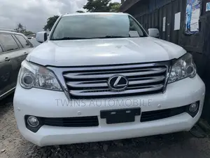 Lexus GX 460 Premium 2012 White