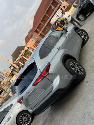 Toyota Highlander XLE AWD 2020 Gray