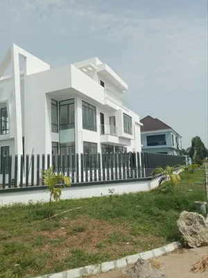 Furnished 6bdrm Mansion in Pinnock Beech Estate, Osapa london for sale