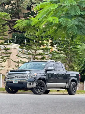 Toyota Tundra Limited 5.7L V8 4x4 CrewMax 5.6 ft. box 145.7 in. WB 2020