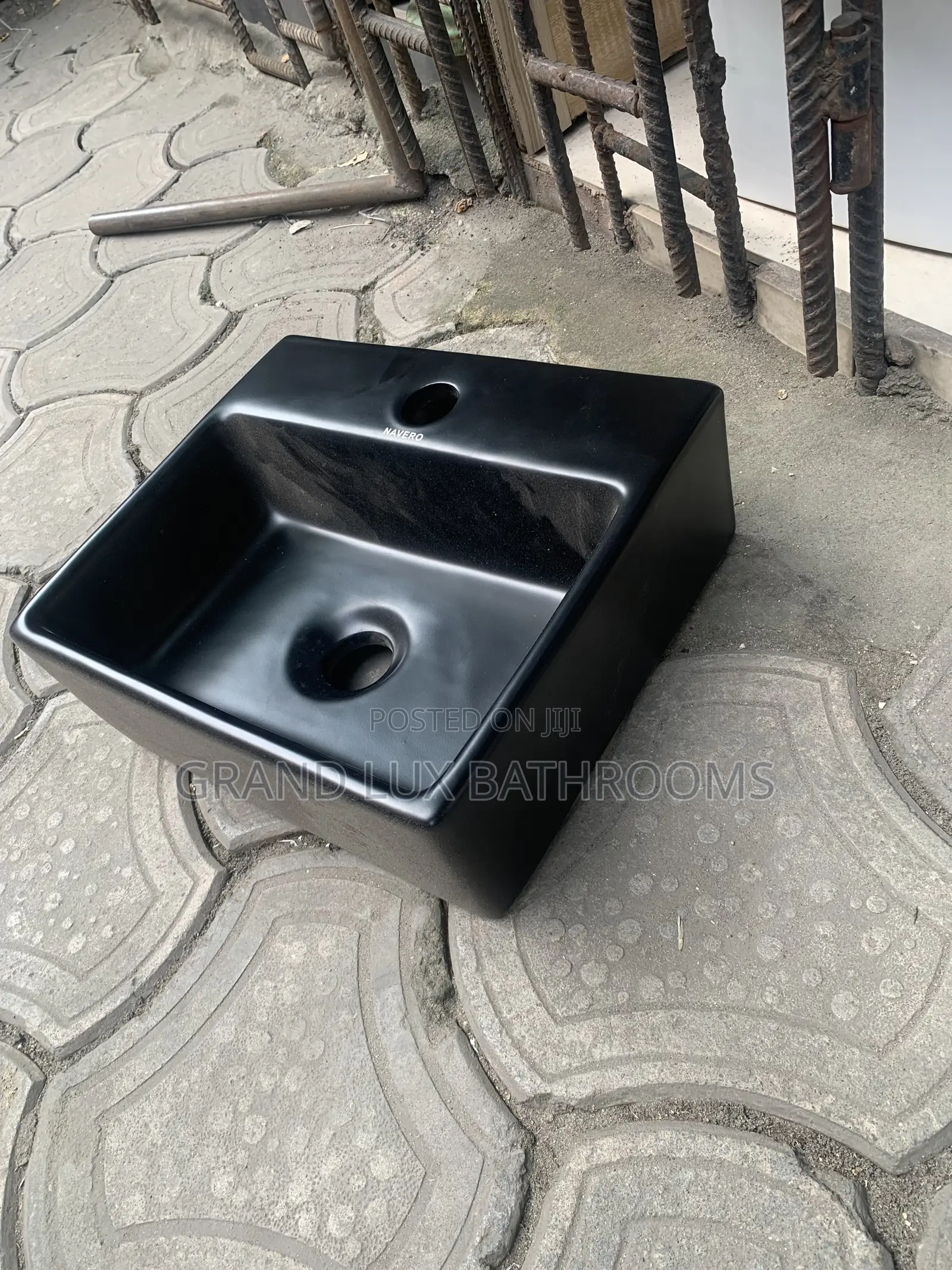Modern Black Ceramic Countertop Wash Basin – Rectangular Design
