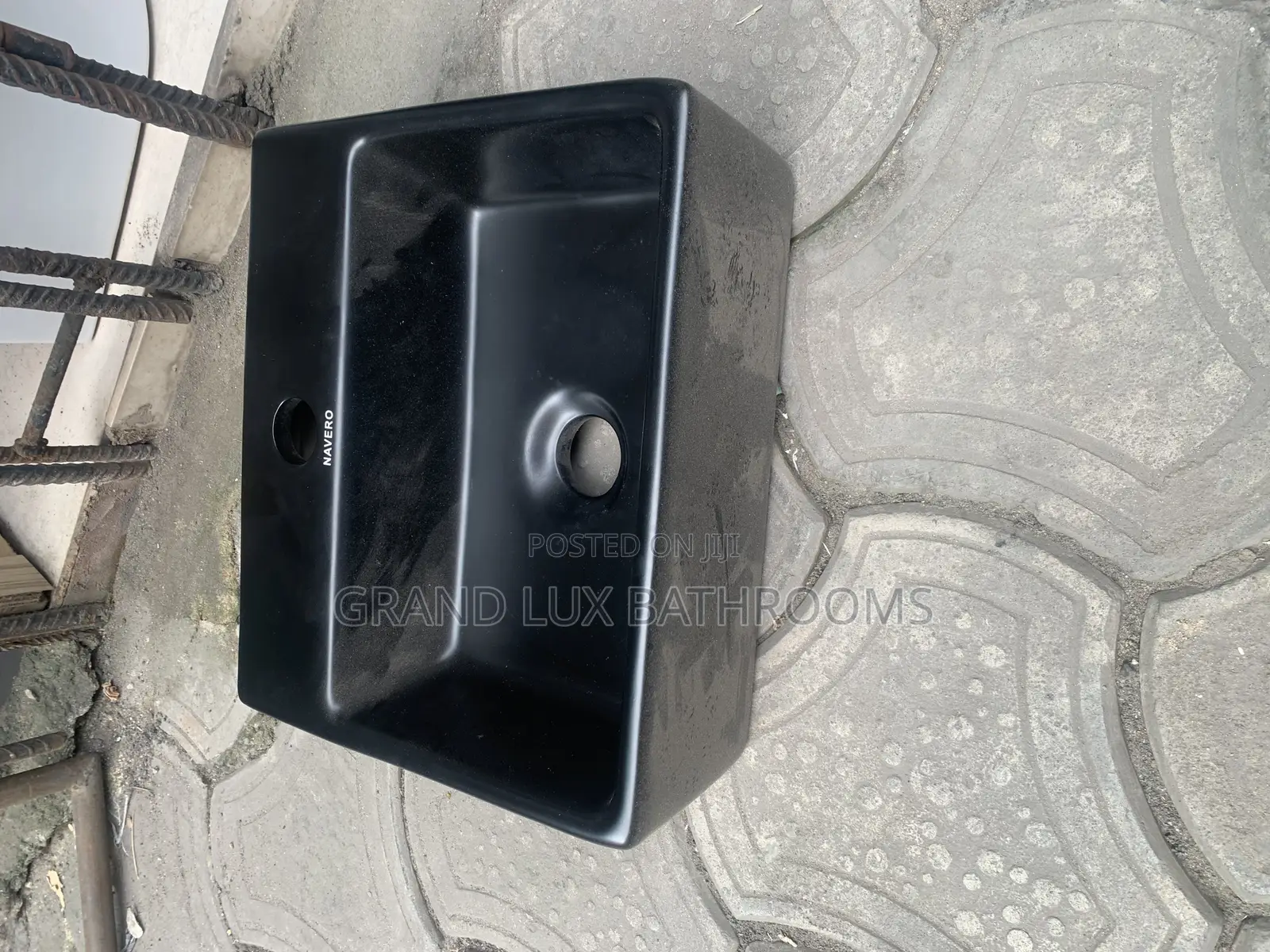 Modern Black Ceramic Countertop Wash Basin – Rectangular Design