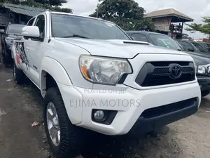 Toyota Tacoma 2012 White