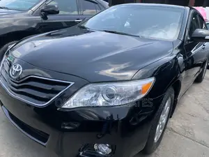 Toyota Camry LE 4dr Sedan (2.5L 4cyl 6AM) 2010 Black
