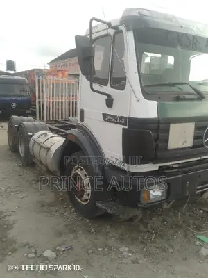 Mercedes Benz Truck 2535