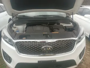 Kia Sorento 2018 White