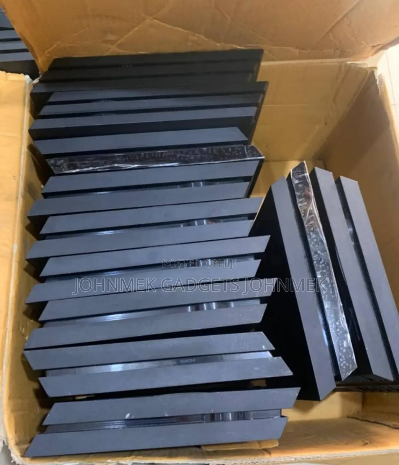 Ps4 Game Fat With Two Pads With Games Installed