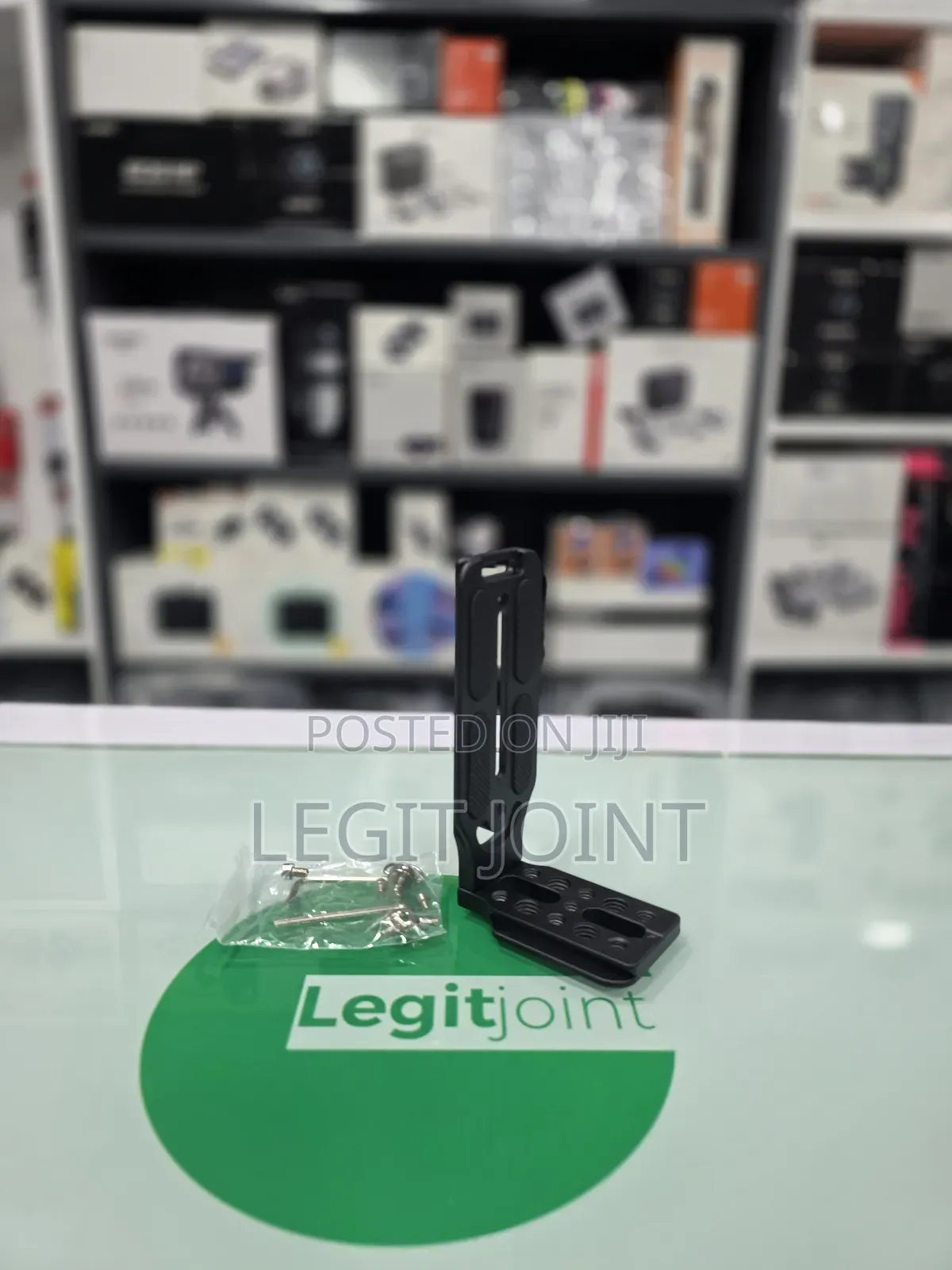 L Bracket Camera