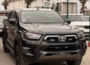 Rolling Boot Cover With TRD Spoiler for Toyota Hilux New Model