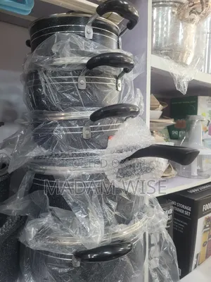 High Quality Set of Pots