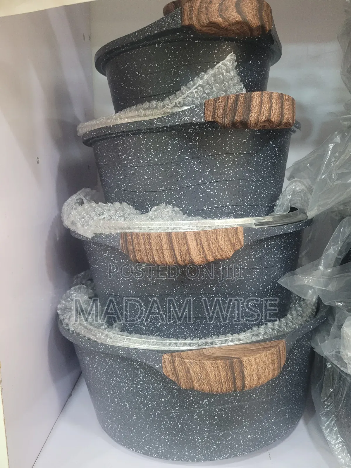 High Quality Set of Pots