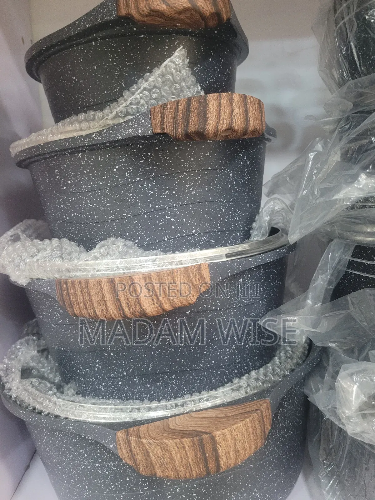 High Quality Set of Pots