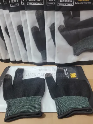 Gaming Gloves