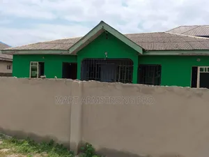 3bdrm Bungalow in Offin Ikorodu Lagos for sale