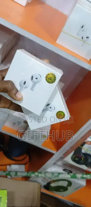 Airpods 4 Earbud