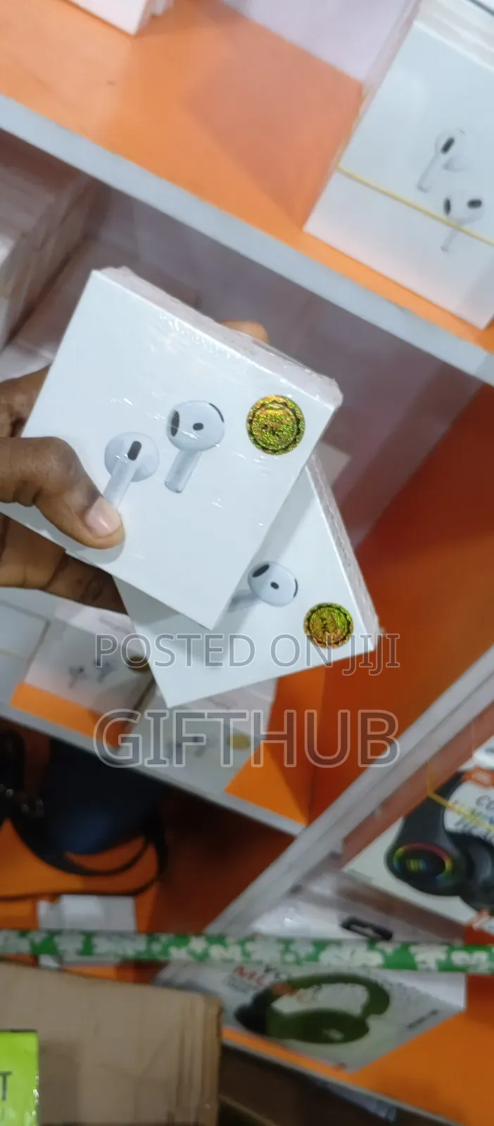 Airpods 4 Earbud