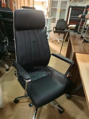 Executive Leather Office Swivel Chair
