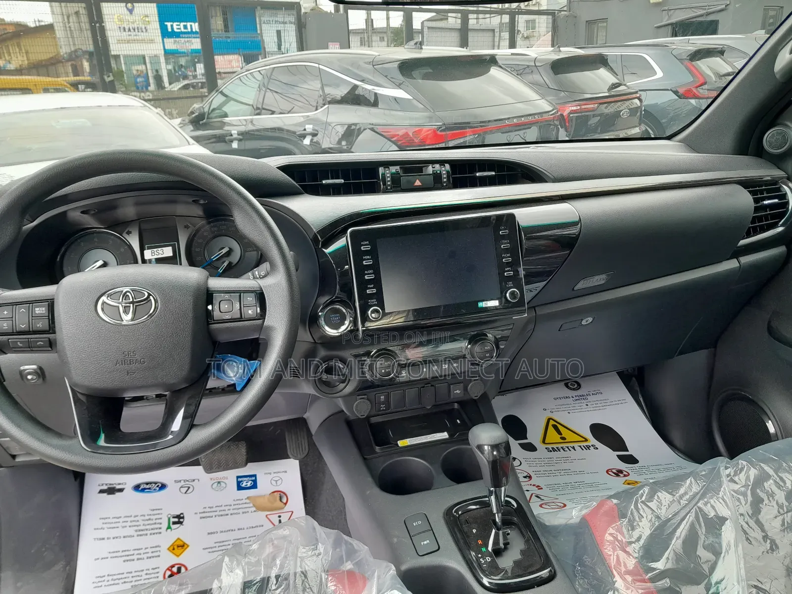 New Toyota Hilux 2025 White