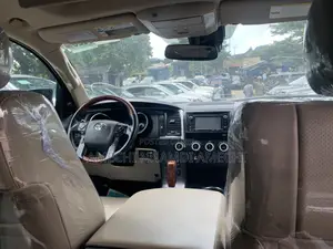 Toyota Sequoia Platinum 4x4 2019 Black