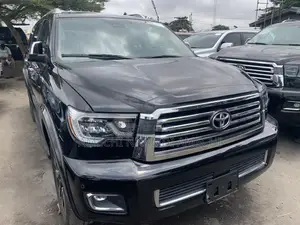Toyota Sequoia Platinum 4x4 2019 Black