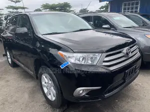 Toyota Highlander Limited 3.5l 4WD 2013 Black