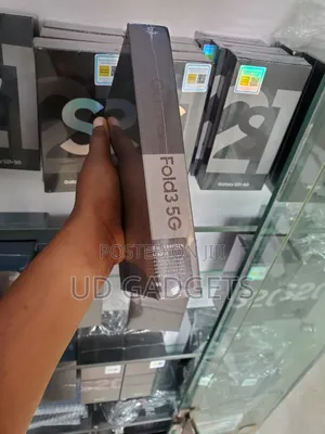 New Samsung Galaxy Z Fold 3 256 GB Black