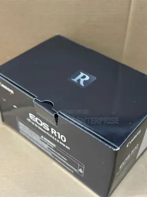 Eos R10
Canon Mirrowless Camera 18-150mm Lens